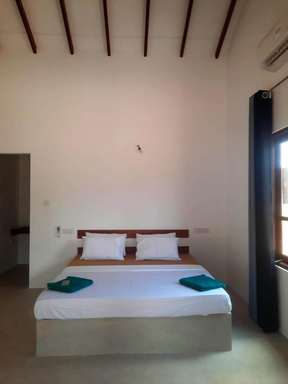 Moni Farm House Wilpattu Otel Nochchiyagama Dış mekan fotoğraf